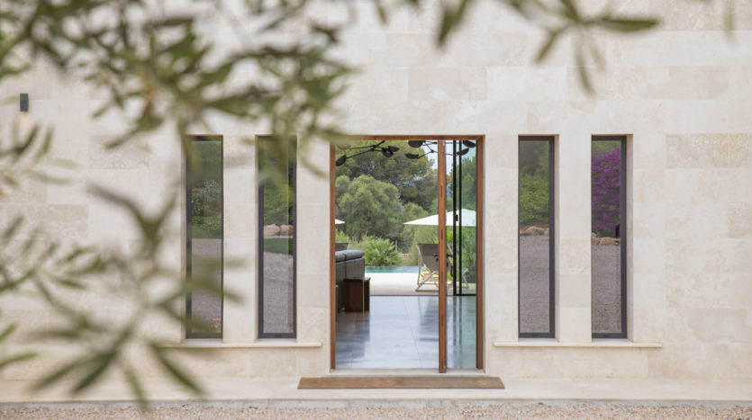 F-3971 Exklusive Neubau-Finca mit sensationellem Blick auf das Meer und Cabrera in Ses Salines